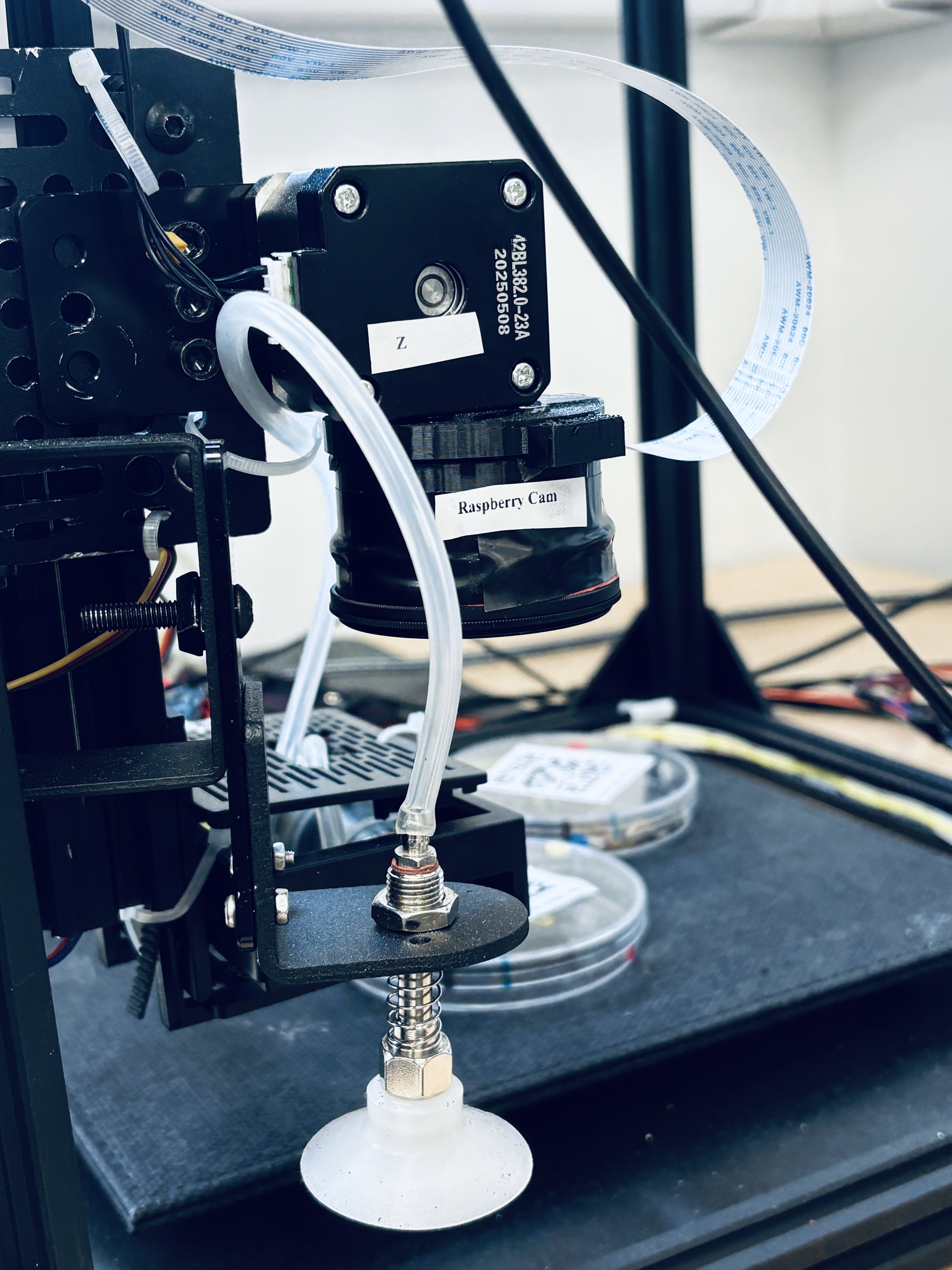 Raspberry Pi Camera Module 3 and suction cup assembly on the Z-axis carriage